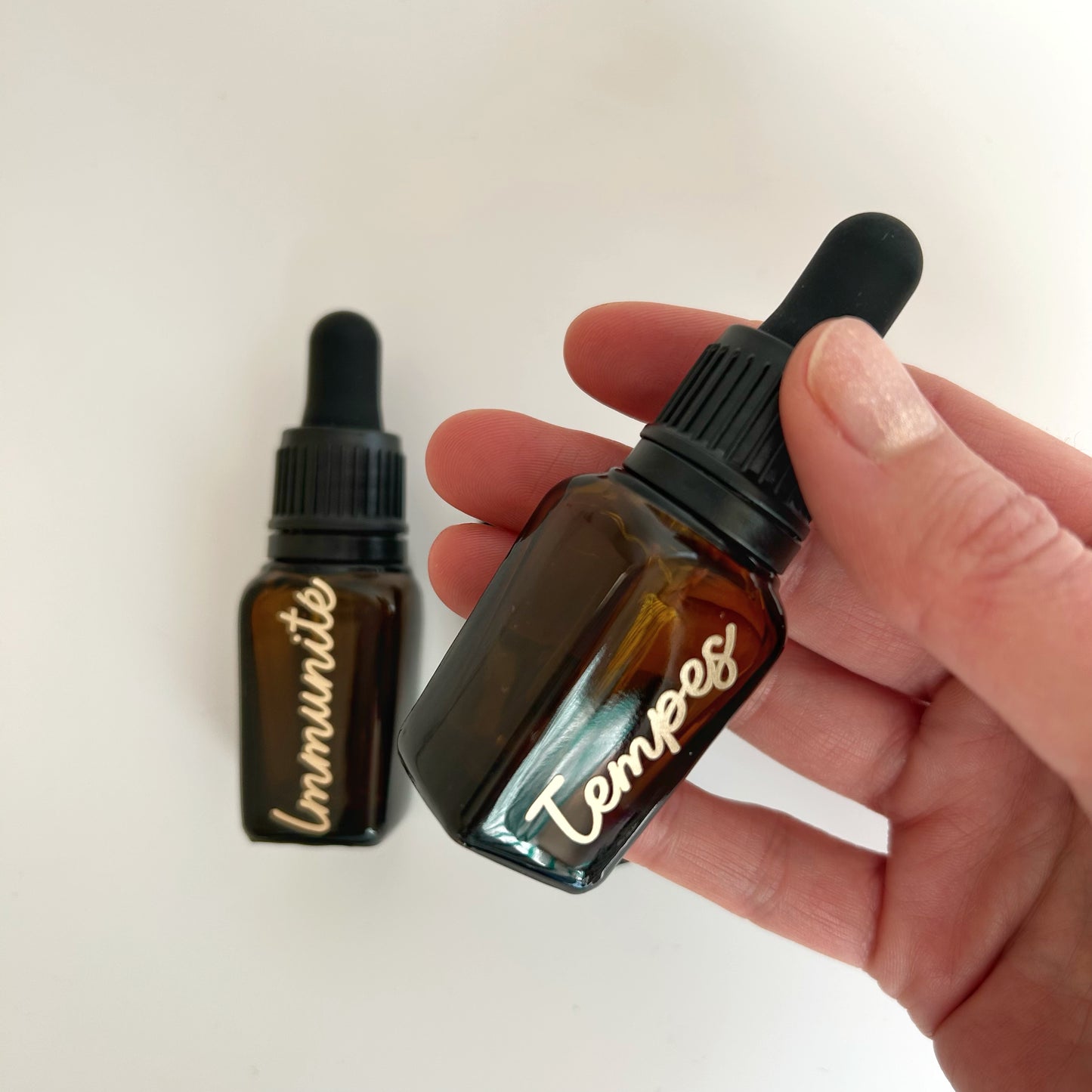 Lot de 3 flacons en verre personnalisables 10 ml avec roll on ou pipette pour huile essentielle